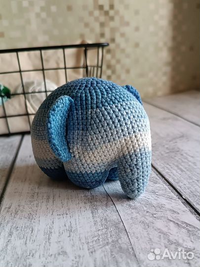 Мягкие вязаные игрушки. Слоники