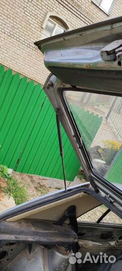 Крышка багажника гольф 2