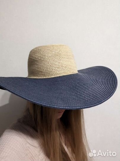 Шляпа с широкими полями