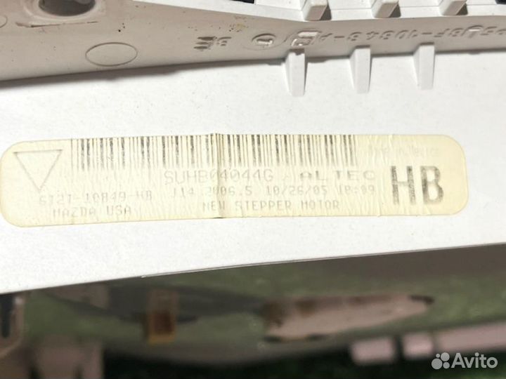 Панель приборов Mazda Tribute 2.3 АКПП