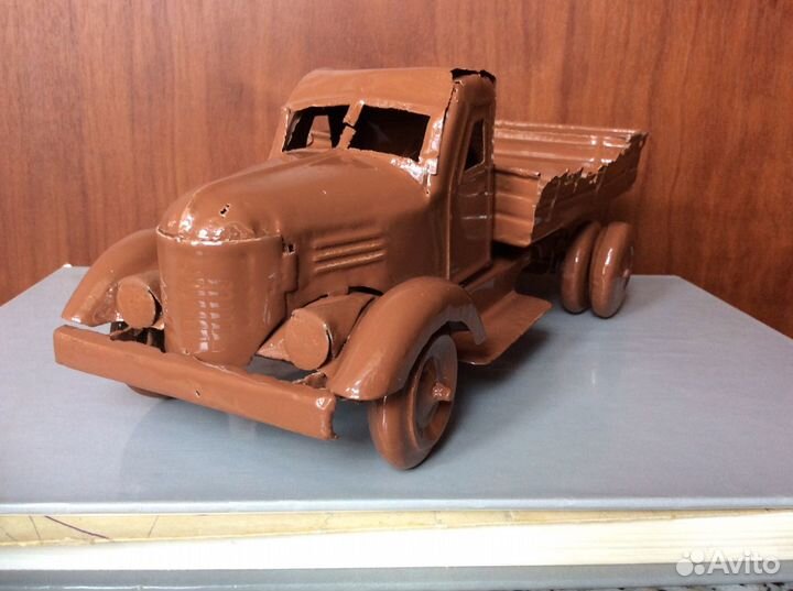 Редкая машинка из 50-х, 23 см