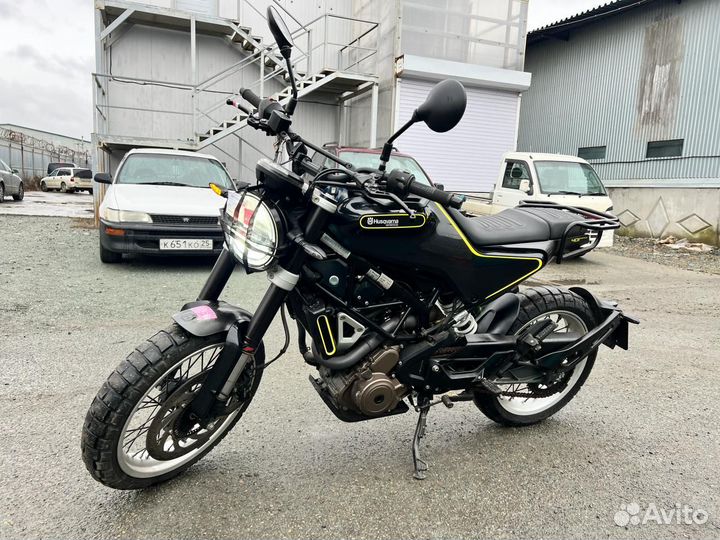 Мотоцикл Husqvarna Svartpilen 401