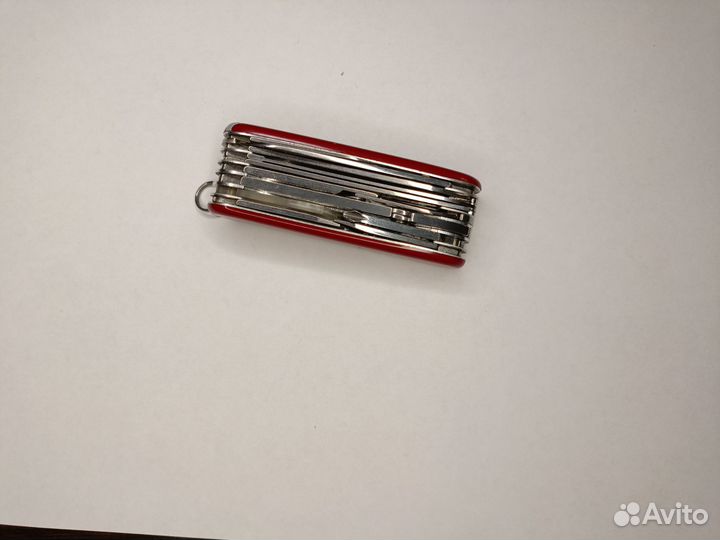 Victorinox swisschamp (швейцарский нож)