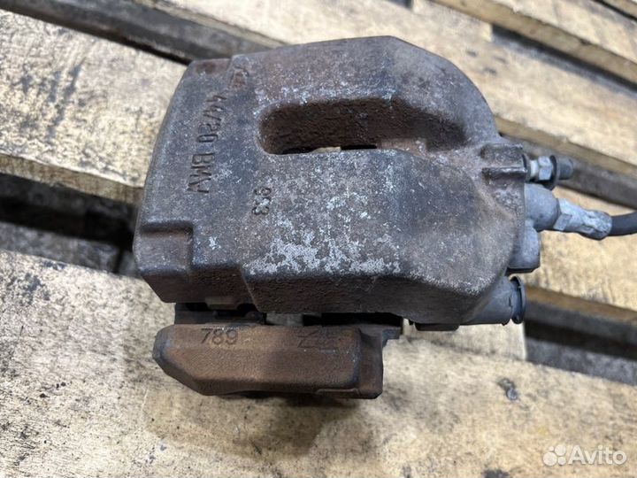 Суппорт тормозной задний левый Bmw X5 E70 N52B30