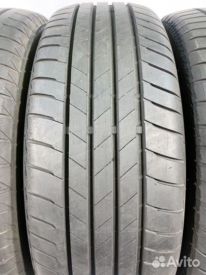 Bridgestone Turanza T005 215/60 R17