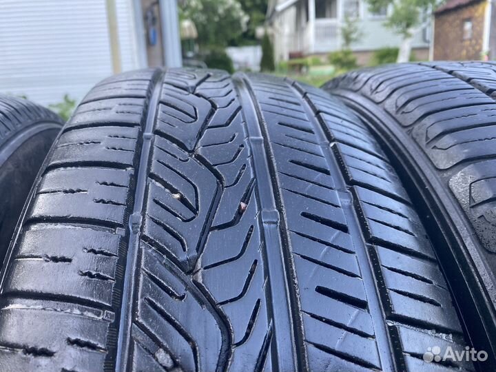 Nitto NT421Q 225/60 R18 E