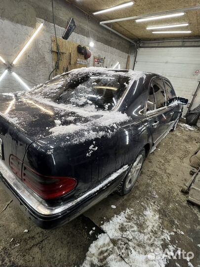 Mercedes-Benz E-класс 3.2 AT, 1999, 200 000 км