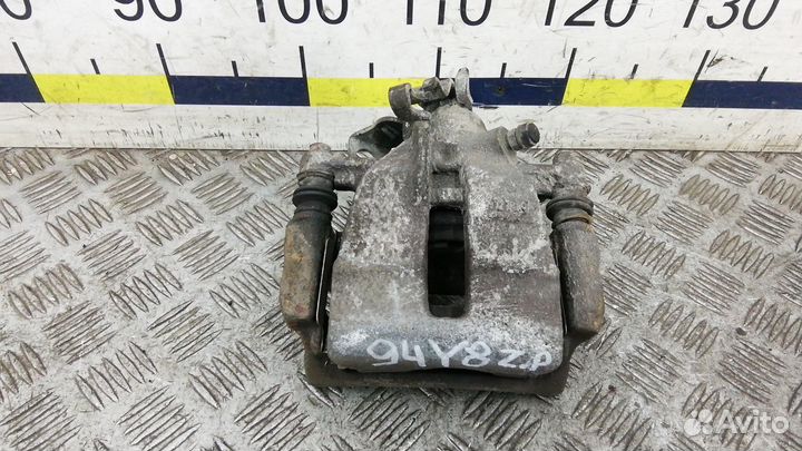 Суппорт задний правый на Volkswagen Transporter T5