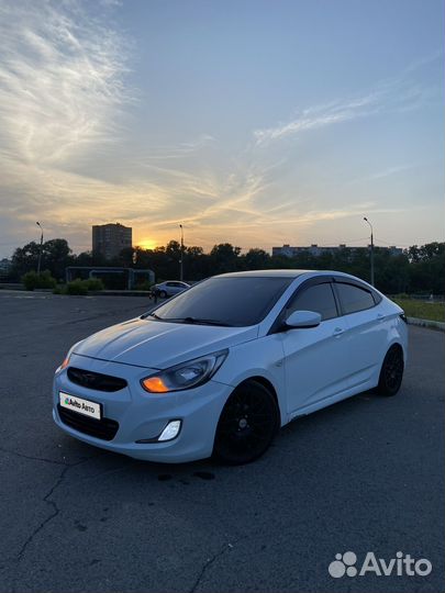 Hyundai Solaris 1.6 AT, 2011, 160 000 км