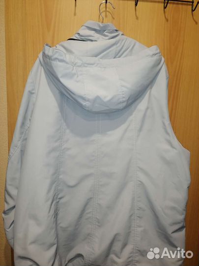 Ветровка женская