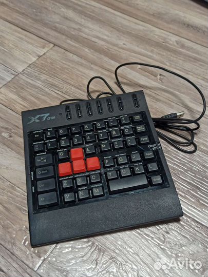 Игровая клавиатура (keypad) x7 g100