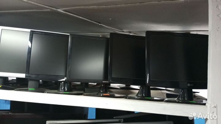 Мониторы много разные