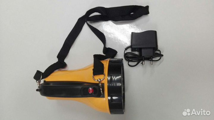 Аккумуляторный светодиодный прожектор