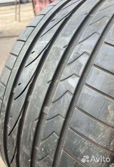 Bridgestone Potenza RE050A 265/35 R20