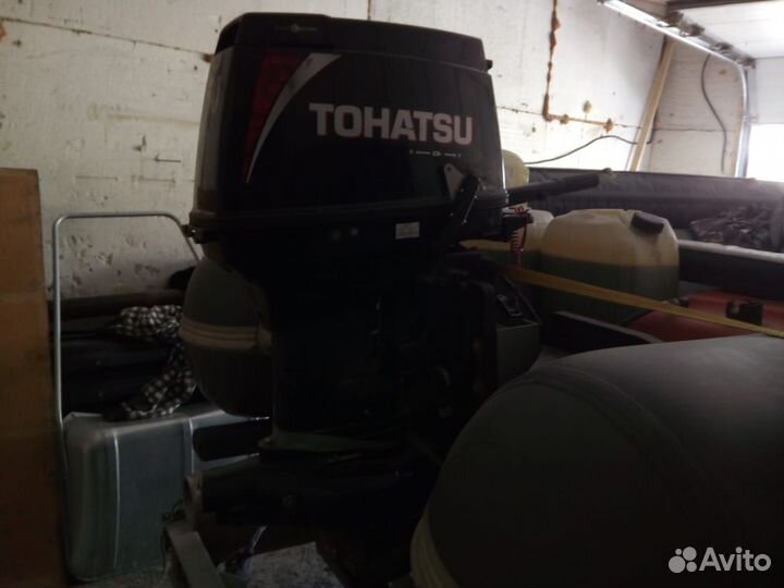 Лодка с мотором