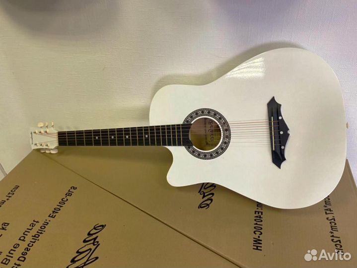 Гитара акустическая