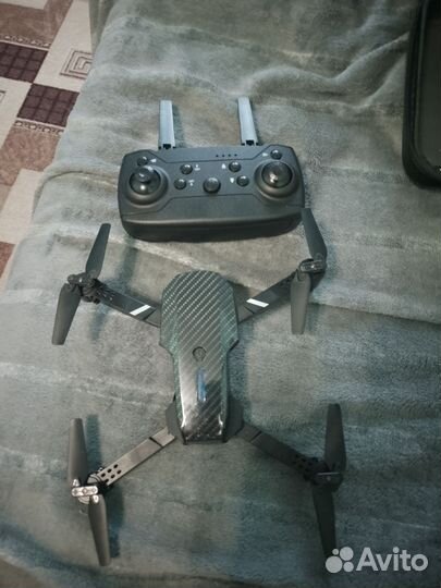 Квадрокоптер с камерой Е88 Про