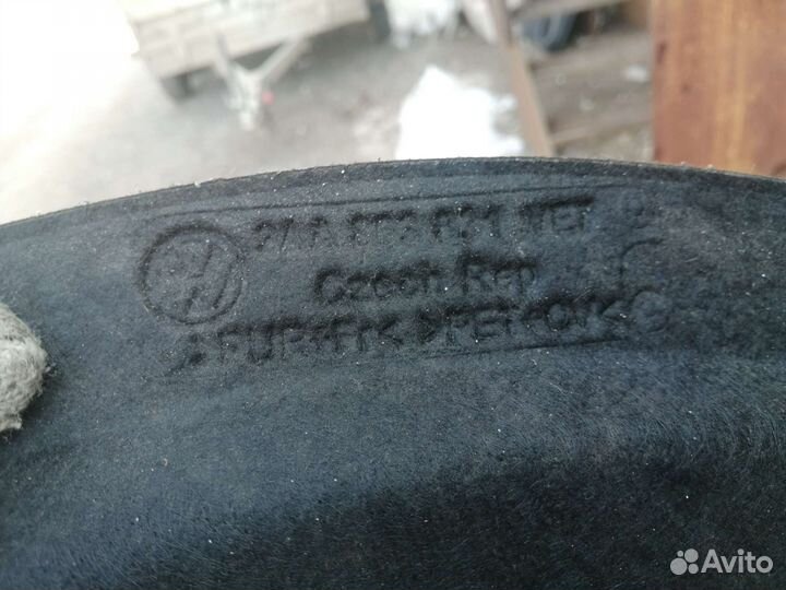 Шумоизоляция капота volkswagen passat B7