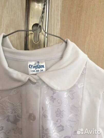 Белая кружевная блузка