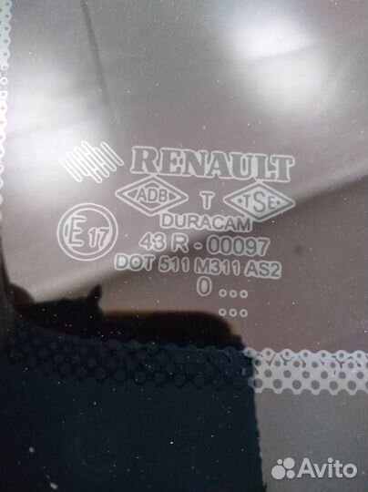 Стекло кузовное глухое левое Renault Symbol 2 2008