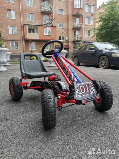 Картинг педальный веломобиль