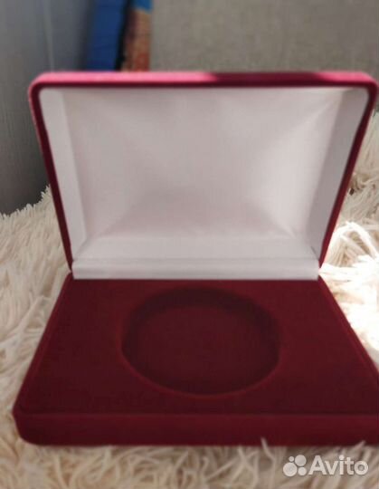 Шкатулка для монет, часов, бижутерии