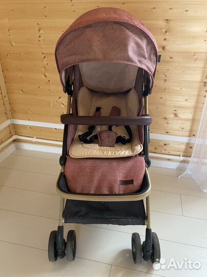 Коляска прогулочная