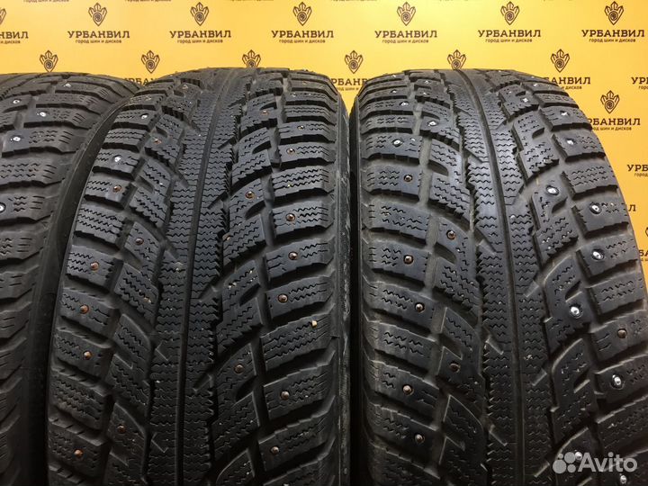 Kumho I'Zen RV Stud KC16 215/60 R17 100T