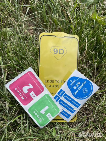 Защитное стекло на iPhone