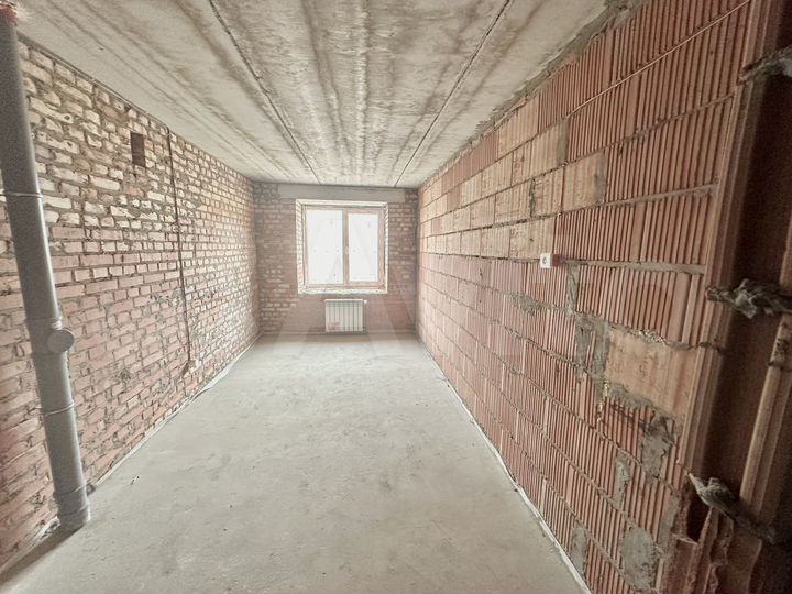 2-к. квартира, 60 м², 1/16 эт.