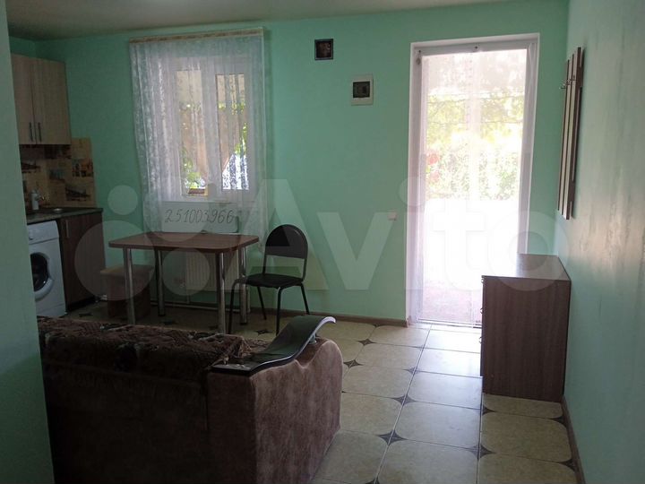 Дом 45 м² на участке 6,5 сот.