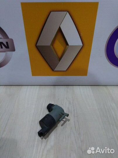 Помпа водяной насос Renault logan 2