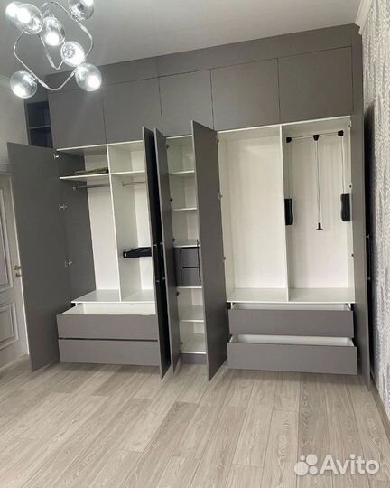 Шкаф распашной