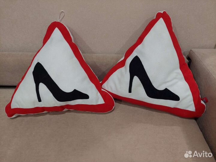 Подушка с туфелькой