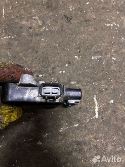 Блок управления вентилятором Митсубиси Ланцер