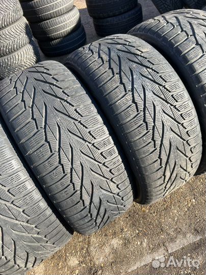 Nokian Tyres Hakkapeliitta R2 SUV 285/50 R20 116R