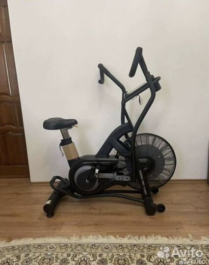 Велотренажер аэробайк