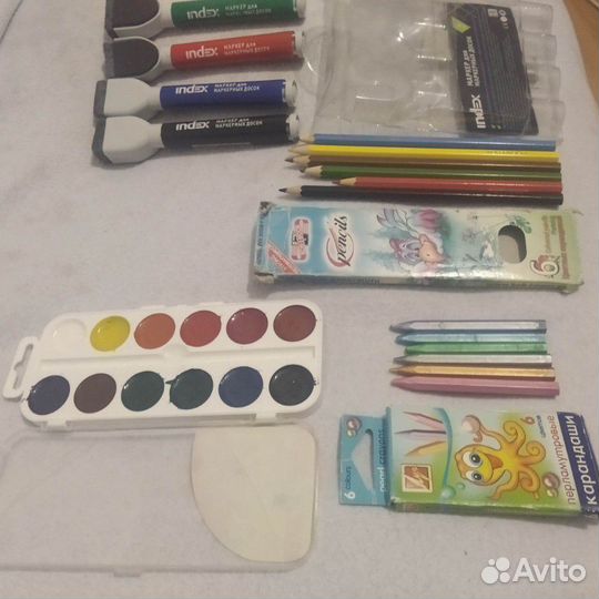 Акварель Краски Карандаши Маркеры для доски