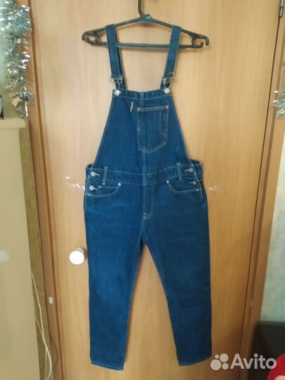 Джинсовый комбинезон женский 44.46