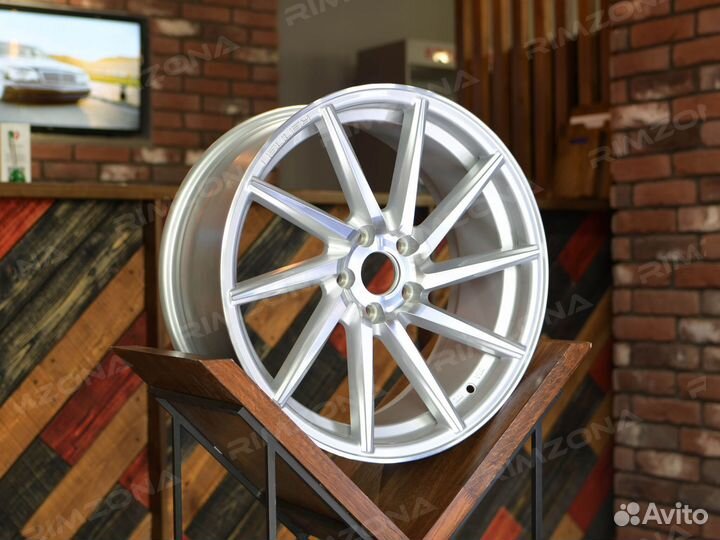 Литые диски R17 на Polo. Арт528