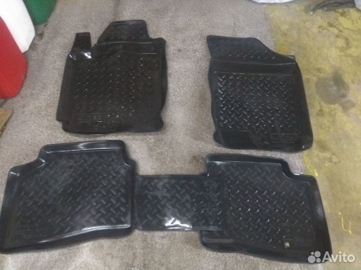 Коврики автомобильные бу оригинал Хендэ I30