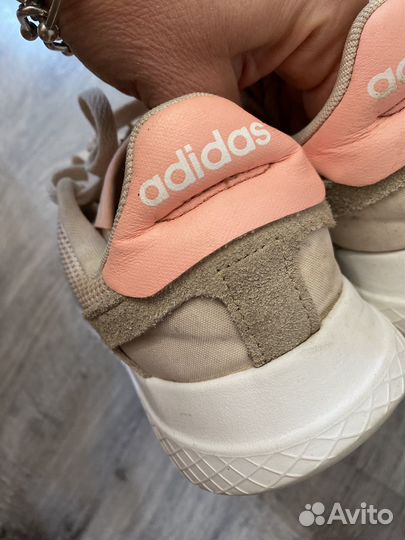 Кроссовки женские adidas 39 размер