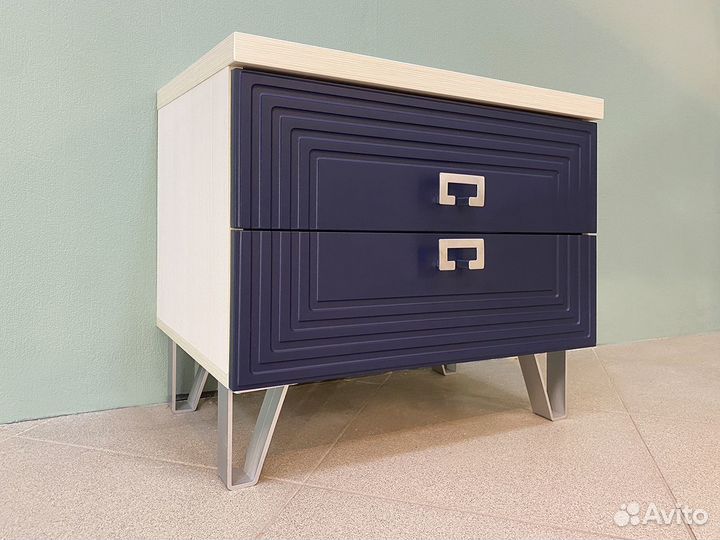 Тумба прикроватная