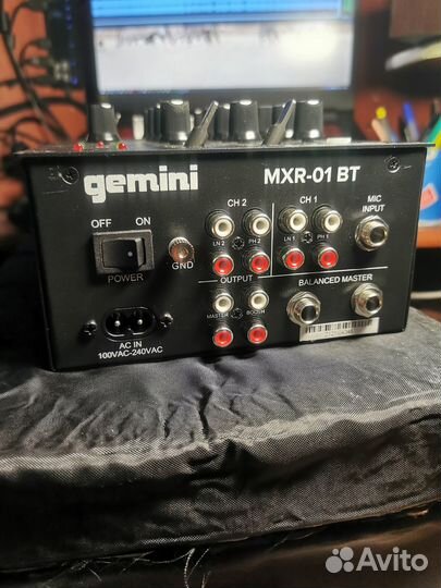 Микшерный пульт Gemini MXR-01BT (с блютуз)