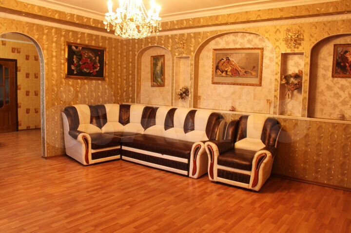 Дом 310 м² на участке 32 сот.