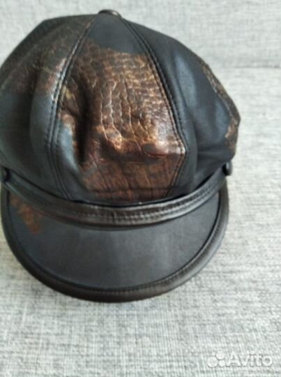 Шапка-кепка женская кожаная