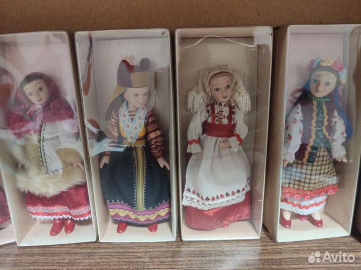 Куклы в народных костюмах