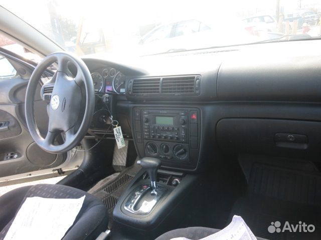 Разбор на запчасти Volkswagen Passat 5