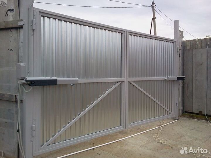 Распашные ворота под ключ