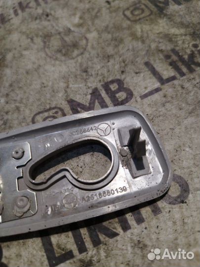 Потолочная заглушка левая Mercedes Gl X164